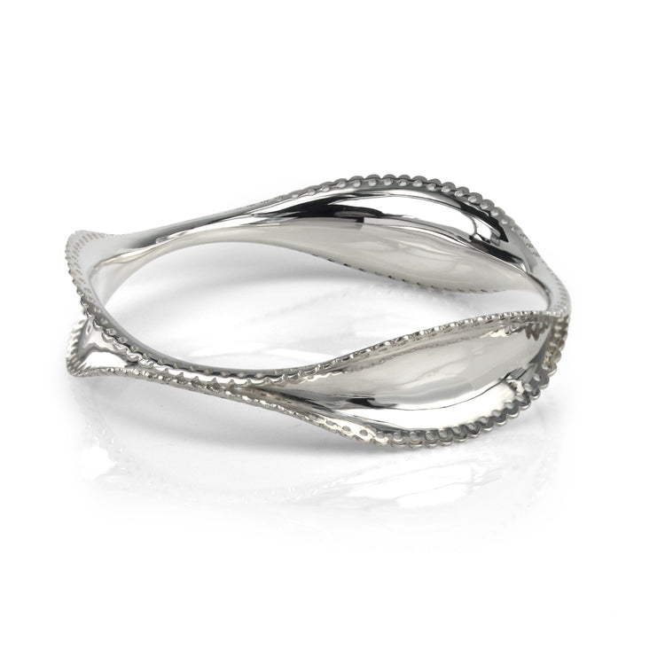 Flourish Bangle Scalloped Edges
