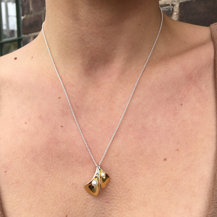 Calla Lily Pendant